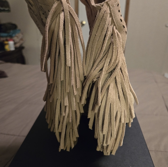 Fringe booties - Picture 9 of 11